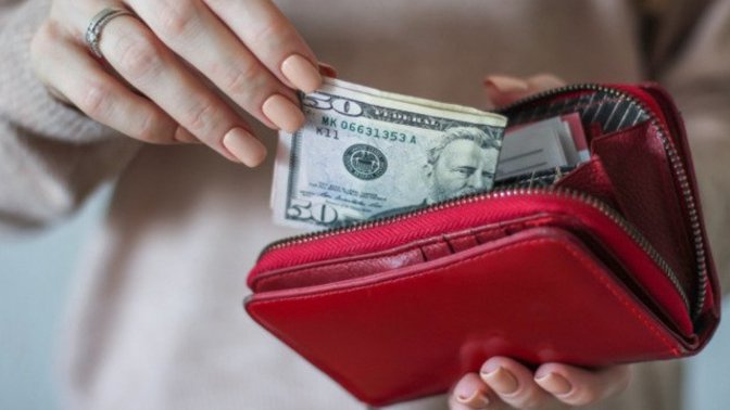 Generally speaking, is it bad when a man asks his girlfriend for money more than once?
