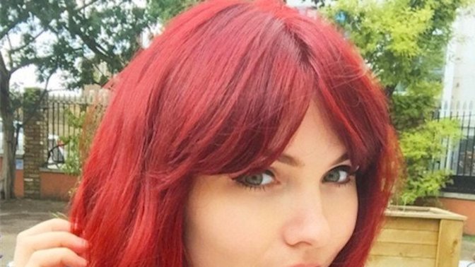 Do dyed red hair make women look old and tired?