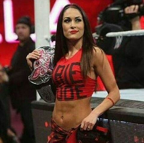 Who is your favourite female athlete/sports personality and why?