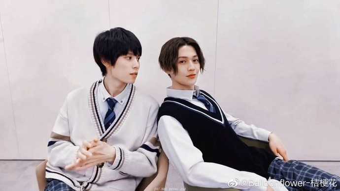 I cant really tell which one of them is more beautiful