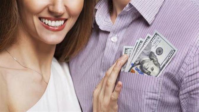 Why are American men so obsessed with marrying Russian gold diggers?