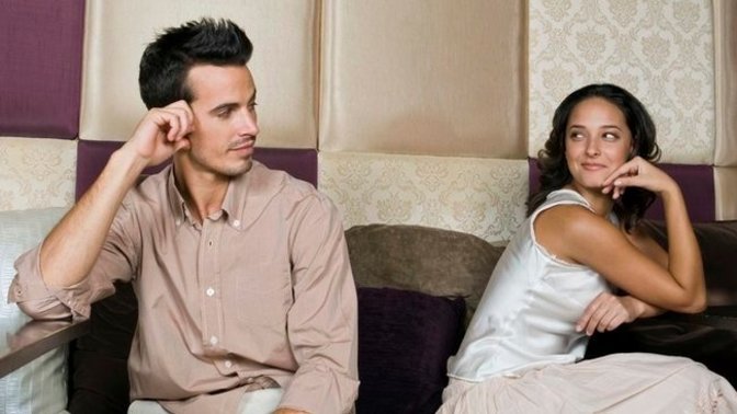 How do you tackle nervousness while talking to a girl?