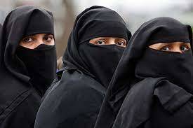 Should girls hide their body?