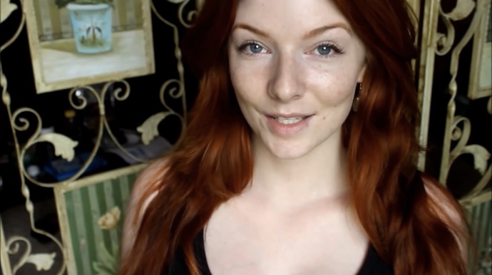 Guys, would you date this girl?