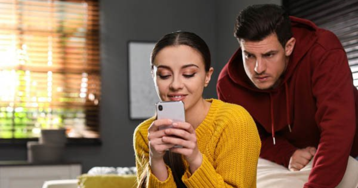 Do you let your partner go through your phone? GirlsAskGuys