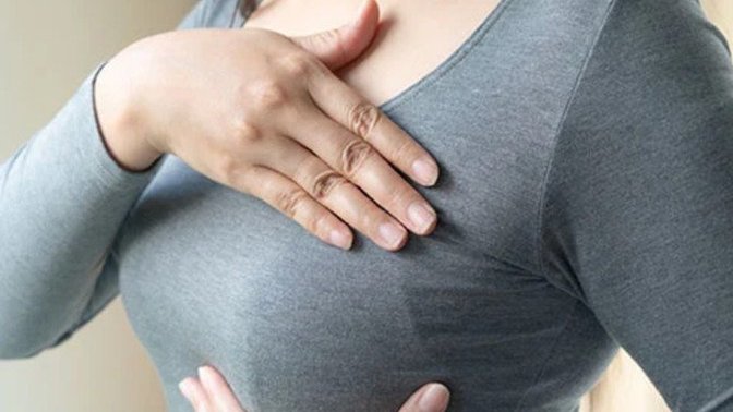 Does breast Cancer is linked with with obesity or with large boobs size?