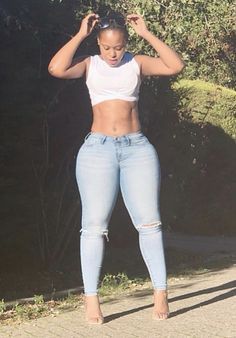 Would you date a thick girl?