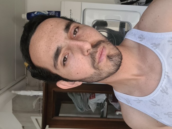 Which shape of sunglasses would fit me the best?