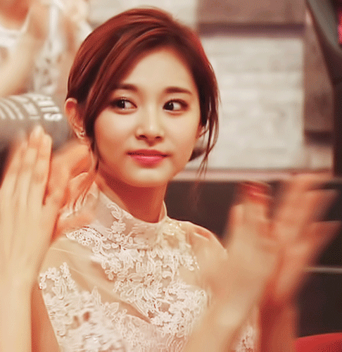 Im sleeping every night and going out every day. Will you clap for me?