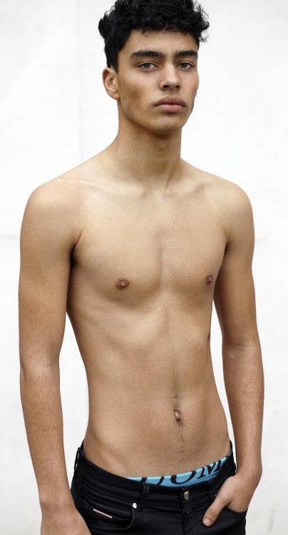 Girls, you like skinny guys like this?