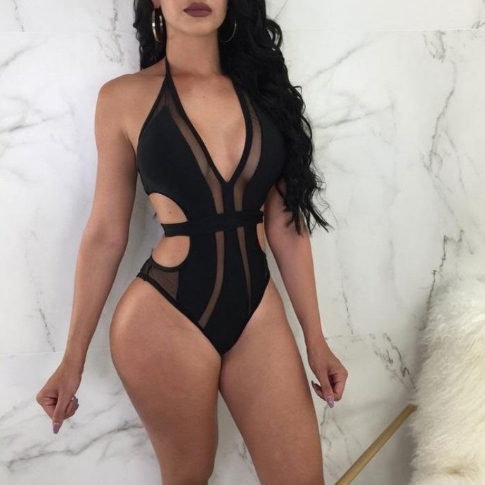Does having bigger curves make a woman more confident?