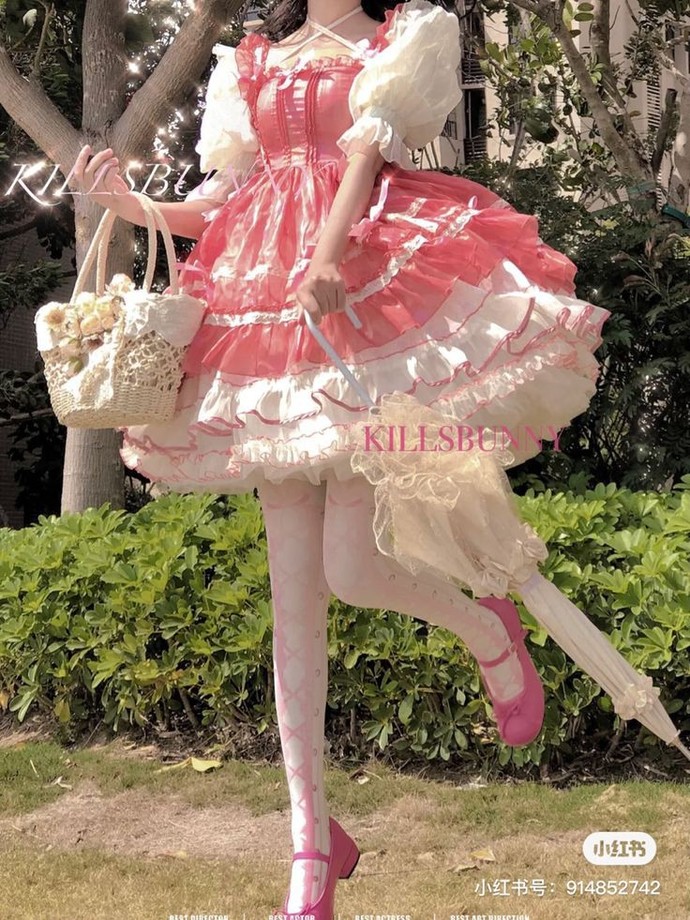 I love dressing up like some doll