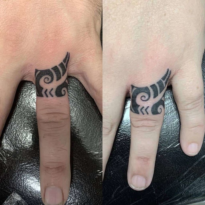 Engaged/married men, did you get an engagement ring? Engaged/married women, did you get your fiance/husband an engagement ring?