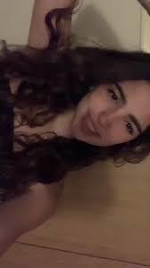 Why are guys simping so hard for this Greek girl mardog869 from Omegle?