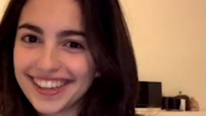 Why are guys simping so hard for this Greek girl mardog869 from Omegle?