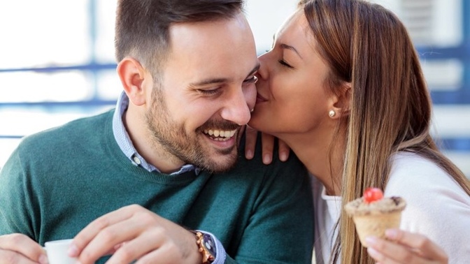 Guys: why do you have a hard time accepting compliments from women?