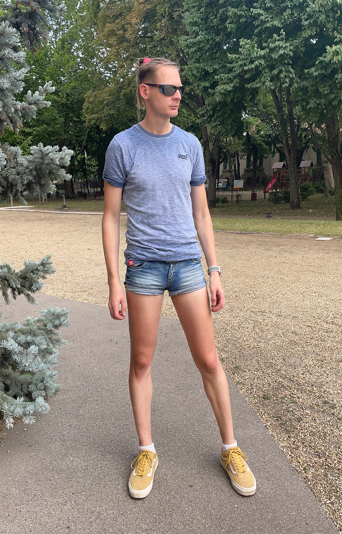 Female shorts on guys?