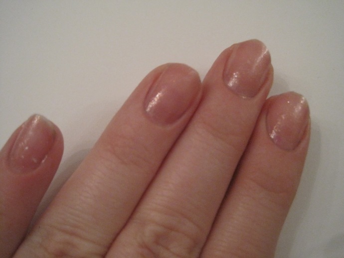 Straight men born after 1980, what do you think of long-ass and pointy nails? Wisely read all options before choosing?