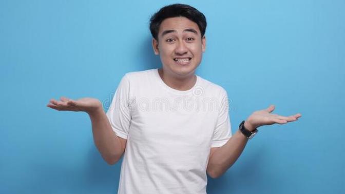 Straight men born after 1980, what do you think of long-ass and pointy nails? Wisely read all options before choosing?