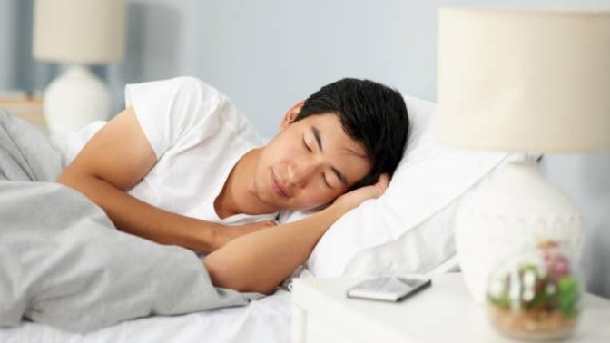 How do you get to sleep early with ease?