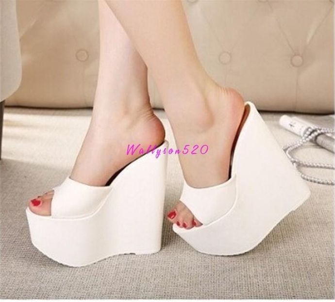 Guys: what do you think about high heels?