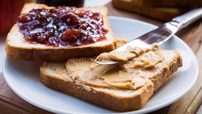 Peanut Butter and Jelly Sandwich... which is on top?