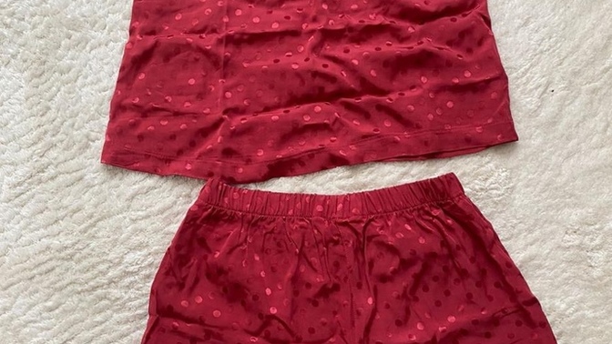 Which one do you think I should wear?