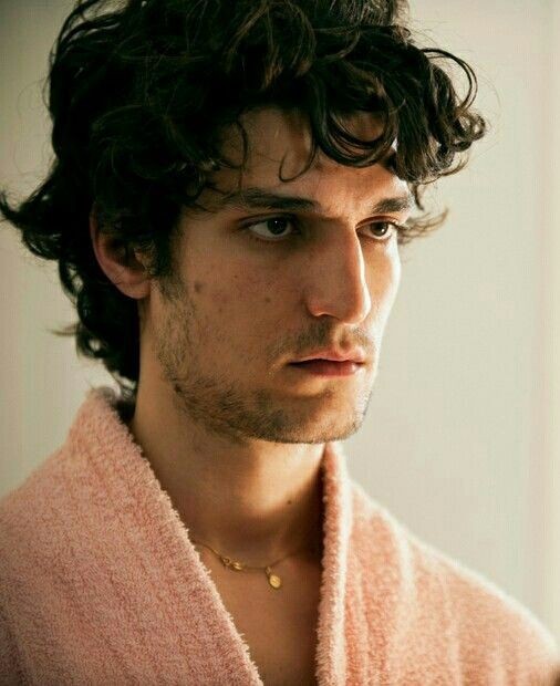 Girls, whats the type of guy you find sexy?