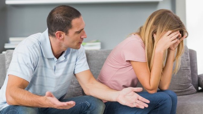 What are the reasons women feel completely unhappy in their marriage?