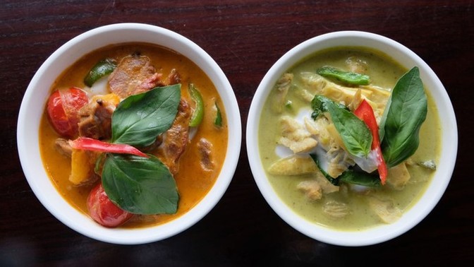 Red or green Thai curry?