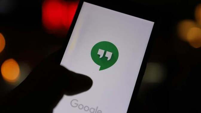 Why Do People Immediately Want To Talk On "HangOut" When Meeting Them On A Dating Site?