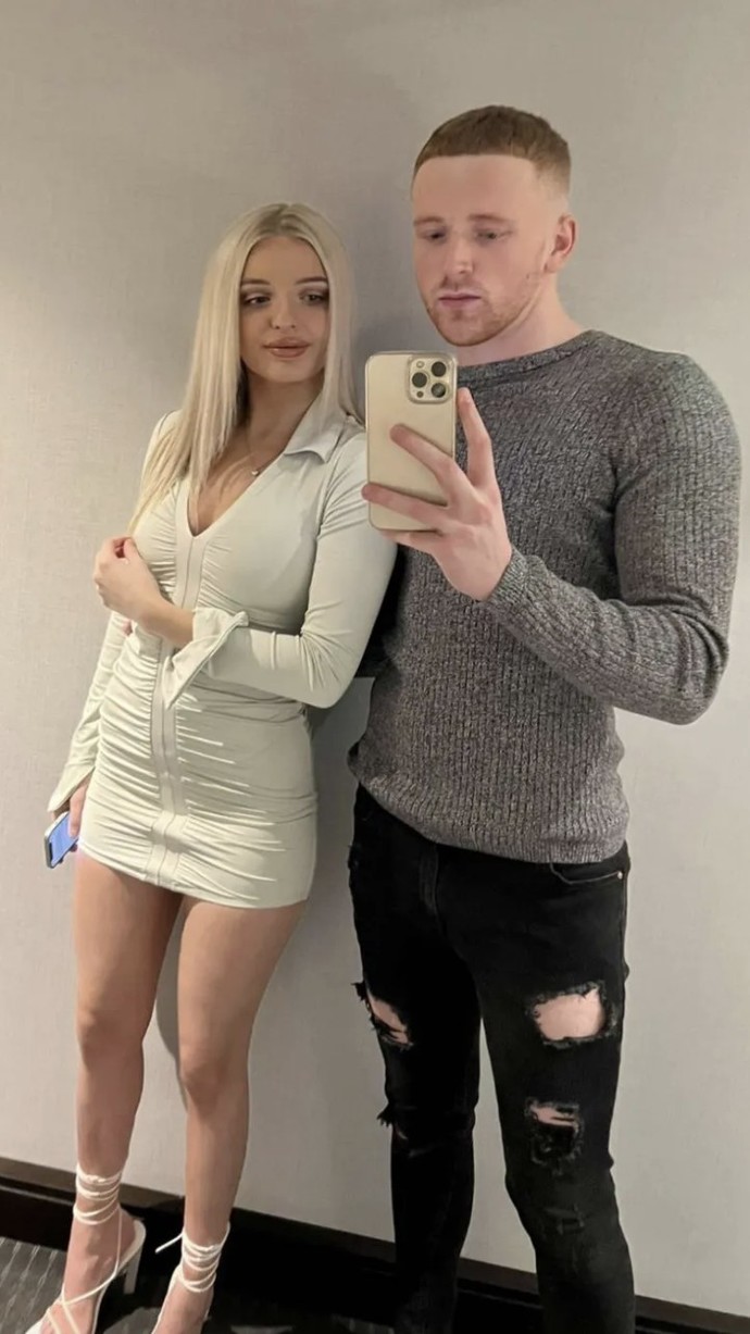 A guy I met at a party invited me on holiday with him, should I go?