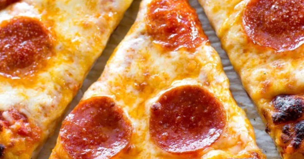 Do you eat the crust of your pizza? GirlsAskGuys