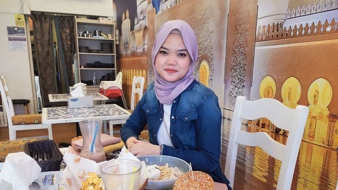 Do you ever find female who wear hijab to be attractive or no?