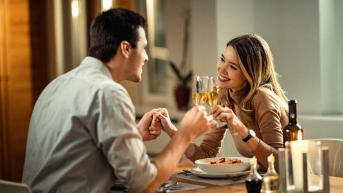 Really good first date ideas? Or what's the best first date you've ever been on?