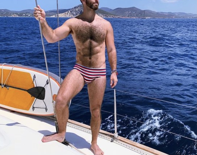 What article of clothing do men not wear enough?