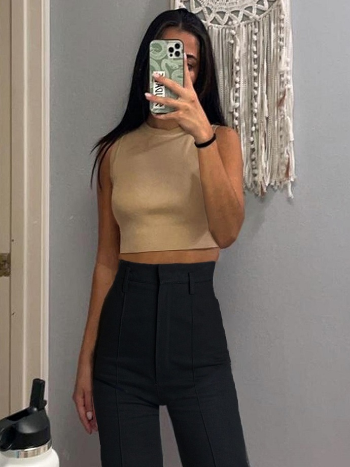 Does this top look appropriate for work in the summer?
