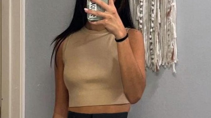 Does this top look appropriate for work in the summer?