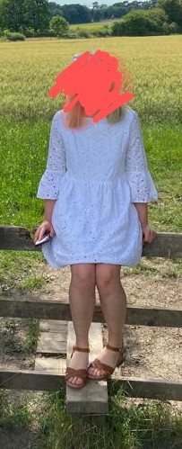 What is your style? Can you share any photos of your favourite outfit?