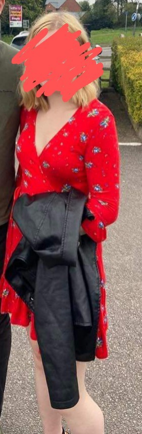 What is your style? Can you share any photos of your favourite outfit?
