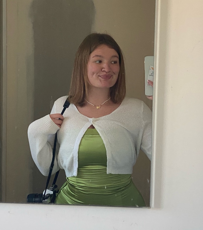 What is your style? Can you share any photos of your favourite outfit?