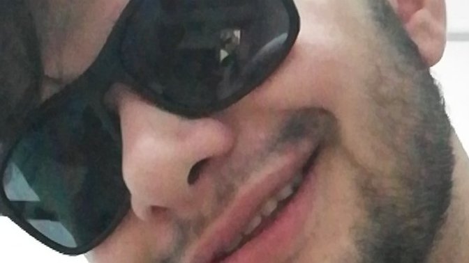 Do you think this sunglasses suits on me?
