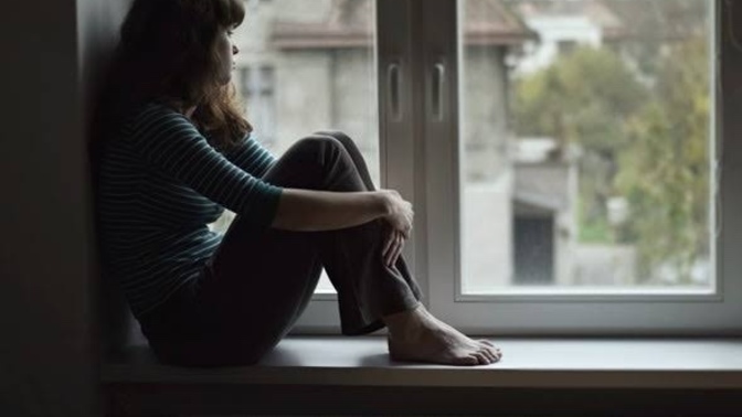 Do you sometimes find it difficult to meet with a friend unless you are bff or sth?
