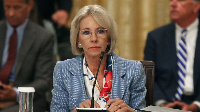 Betsy DeVos calls for abolishing the Department of Education