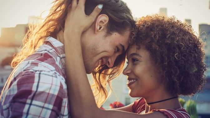 Do you think that a relationship based on physical attraction is a dead end connection?