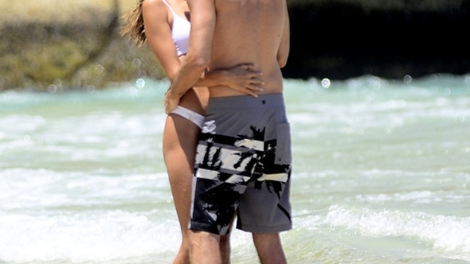 Have you ever had a love affair with someone you met on vacation only during the vacation?