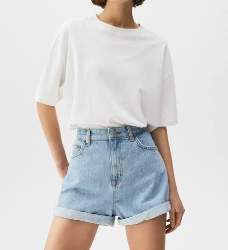How do you dress on your days off?