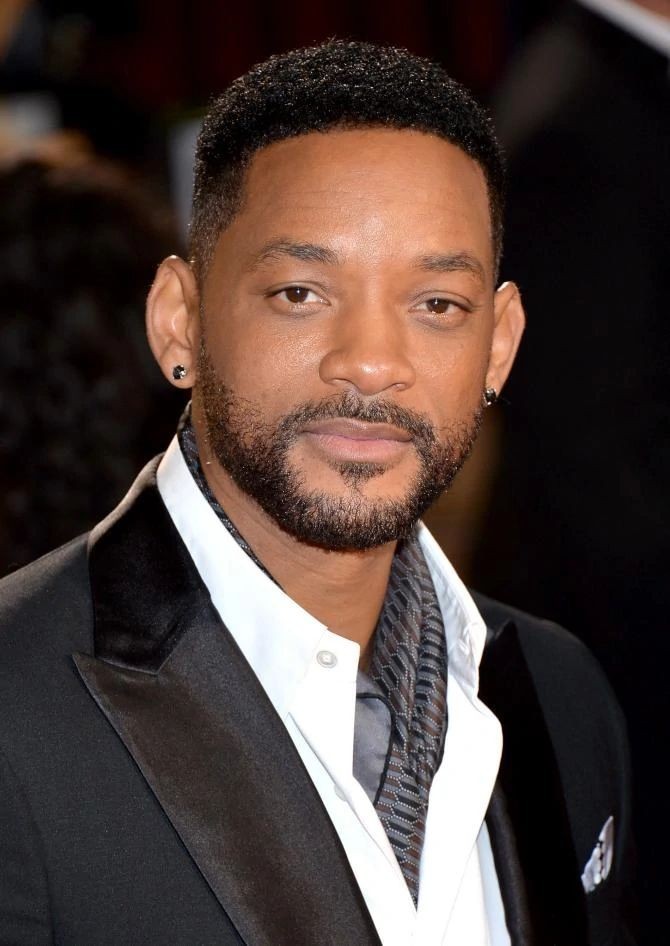 Is there a celebrity that a lot of people thinks are sexy but just turns you off for whatever reason?