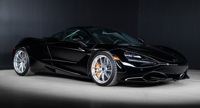 Between These 3 Black and White supercar pairs, which color looks better?