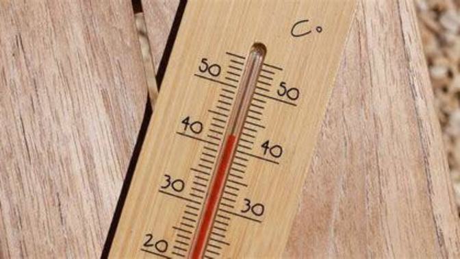 Are the current European heat waves evidence, that global warming is real?